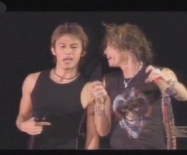 Aerosmith -Live in Japan at Tokyo Stadium[DVDRip]